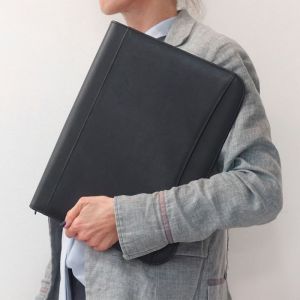 CARPETA CON CIERRE 
