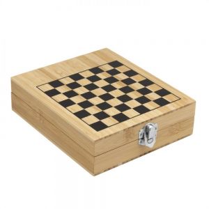 SET DE VINOS CON JUEGO DE AJEDREZ 