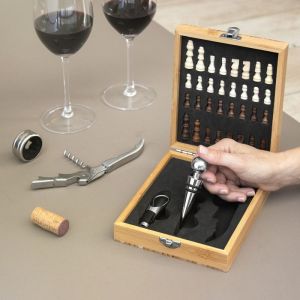 SET DE VINOS CON JUEGO DE AJEDREZ 
